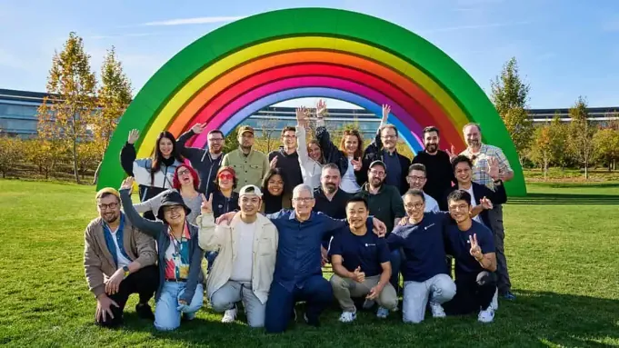 苹果CEO蒂姆·库克就明尼阿波利斯枪杀事件发内部备忘录：痛心疾首，呼吁冷静