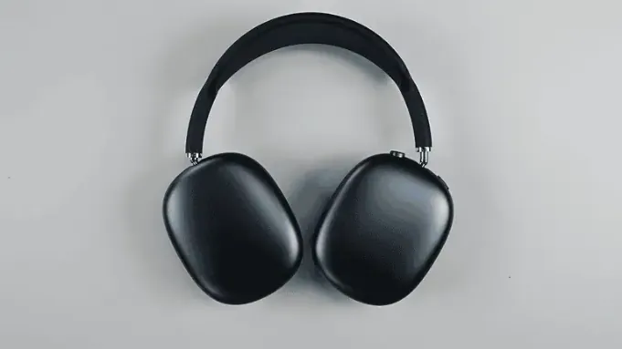 AirPods Max 2 拆解：外观设计不变，仅换上新 H2 芯片