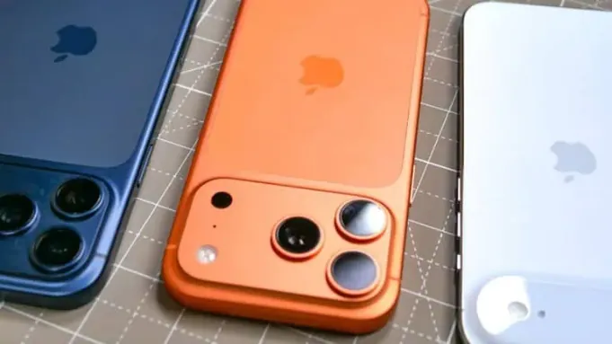 苹果计划对 iPhone 进行重大 redesign，将推出折叠款与 20 周年纪念版