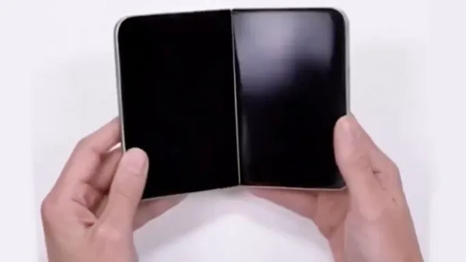那个刷屏的折叠iPhone开箱视频，原来是个精心伪造的假货
